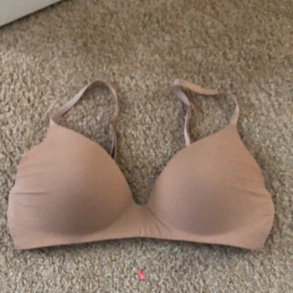 Victoria’s Secret lightly lined wireless bra